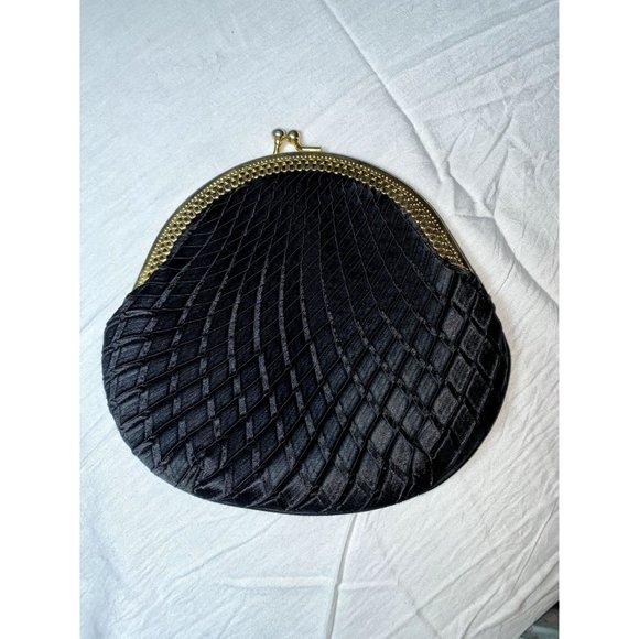 Round Black and Gold Clasp Should Evening Formal Purse - Picture 8 of 8